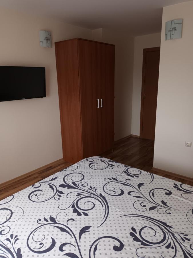 Къща за гости Guest *