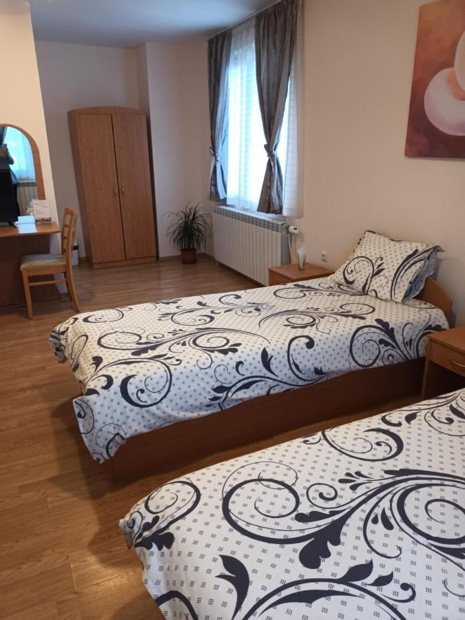 Къща за гости Guest