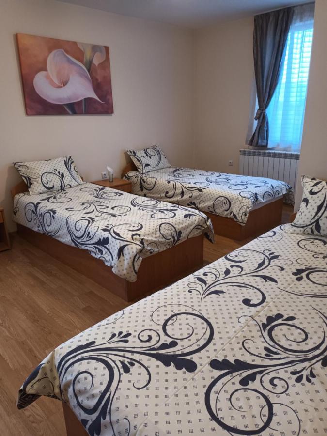 Къща за гости Guest
